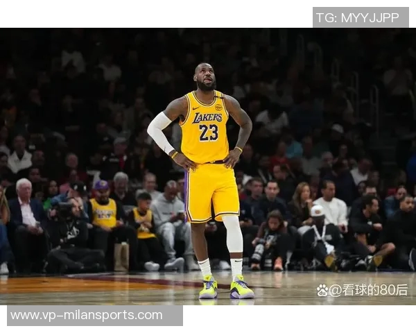 奥尼尔谈里夫斯表现出色但詹姆斯回归后将面临角色调整挑战 奥尼尔谈里夫斯表现出色但詹姆斯回归后将面临角色调整挑战